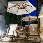 아파트 Charming 1 Bedroom For Up To 4 Guests