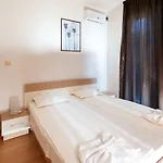 Charming 1 Bedroom For Up To 4 Guests 써니비치
