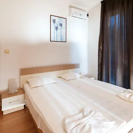 Charming 1 Bedroom For Up To 4 Guests Σάνι Μπιτς